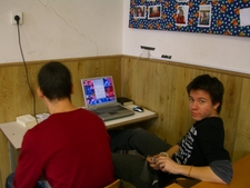 Utánanézünk az interneten is.