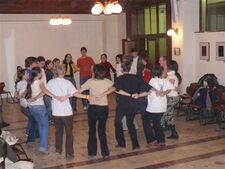 Táncház a díszteremben