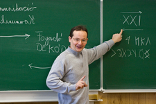 Szántai Tamás előadóművész: Hány nyelven beszélsz?