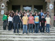 8. b – Farkas Orsolya