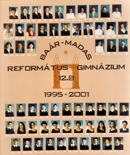 01b – a 2001-ben érettségizett B osztály